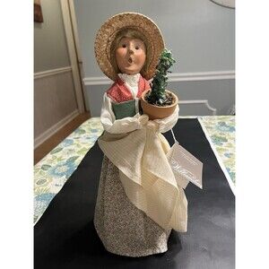 Byers Choice Carolers Williamsburg Colonial Woman Lady Topiary 2004 ~ 13” Tall